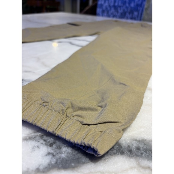 New Condition Without Tag Size Small Men's Cargo Pants Tan Khaki Color Pockets - Picture 8 of 16